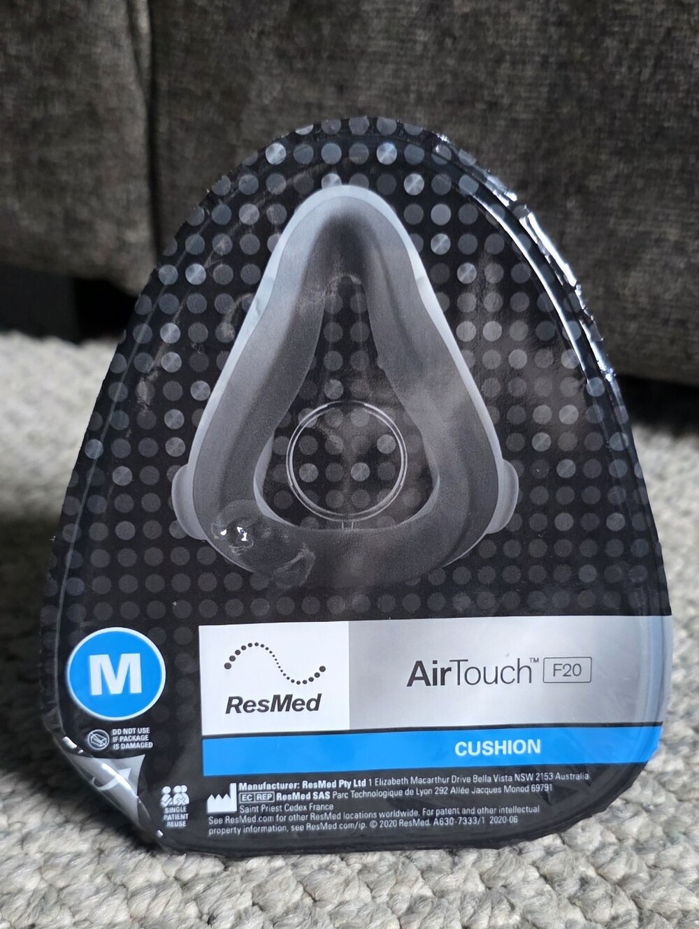 NWT NWB AIR TOUCH F20 CUSHION Medium